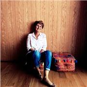 Profesor de historia del arte, con 10 años de experiencia, se ofrece para dar clases de Educación Artistica a niños de primaria de una forma divertida y práctica.